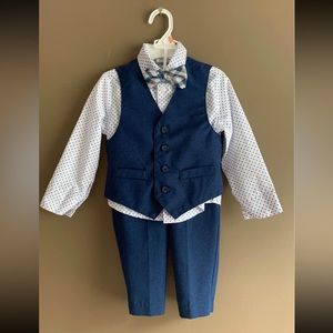 Boys Size 2T Navy Suit